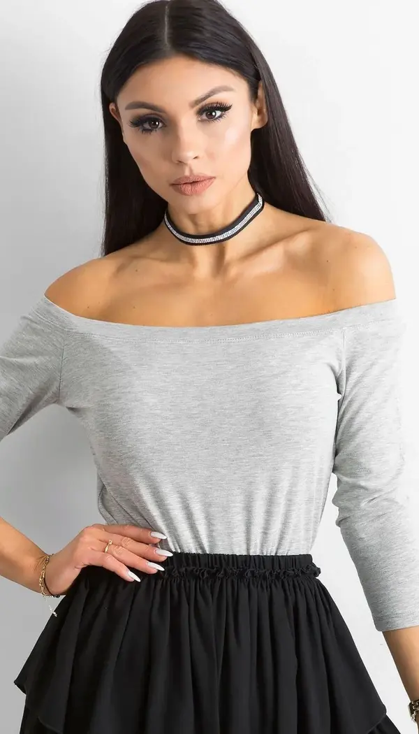 930256